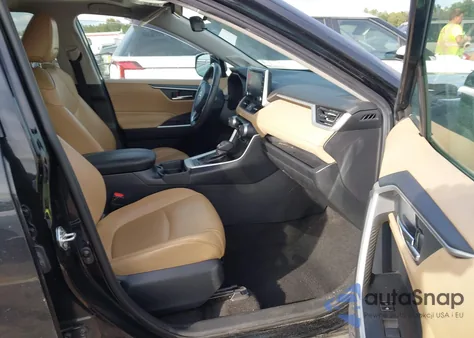 2020 Toyota Rav4 Xle Premium from USA, damaged, VIN 2T3A1RFV7LC071528